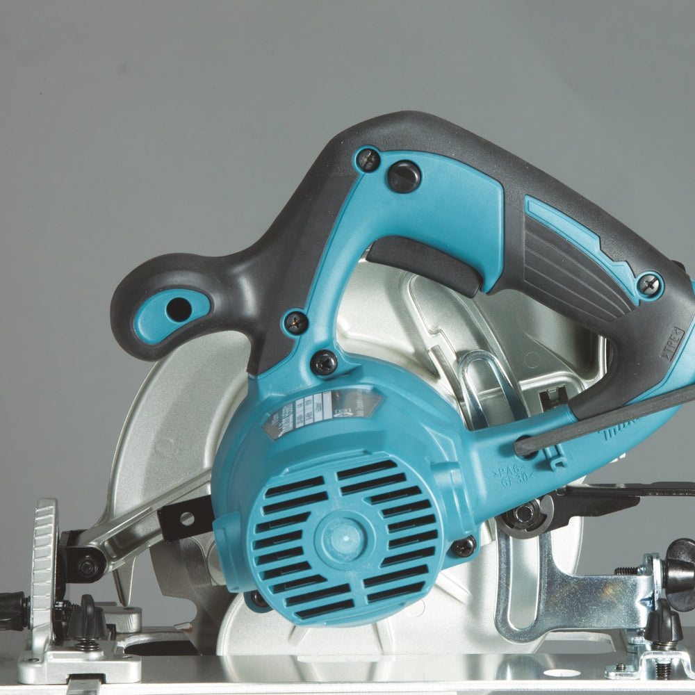 Makita HS6601 165mm Circular Saw 110V