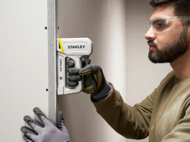 STANLEY Heavy-Duty Staple Gun